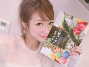 辻希美さんたっぷりフルーツ青汁