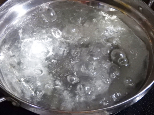 沸騰したお湯