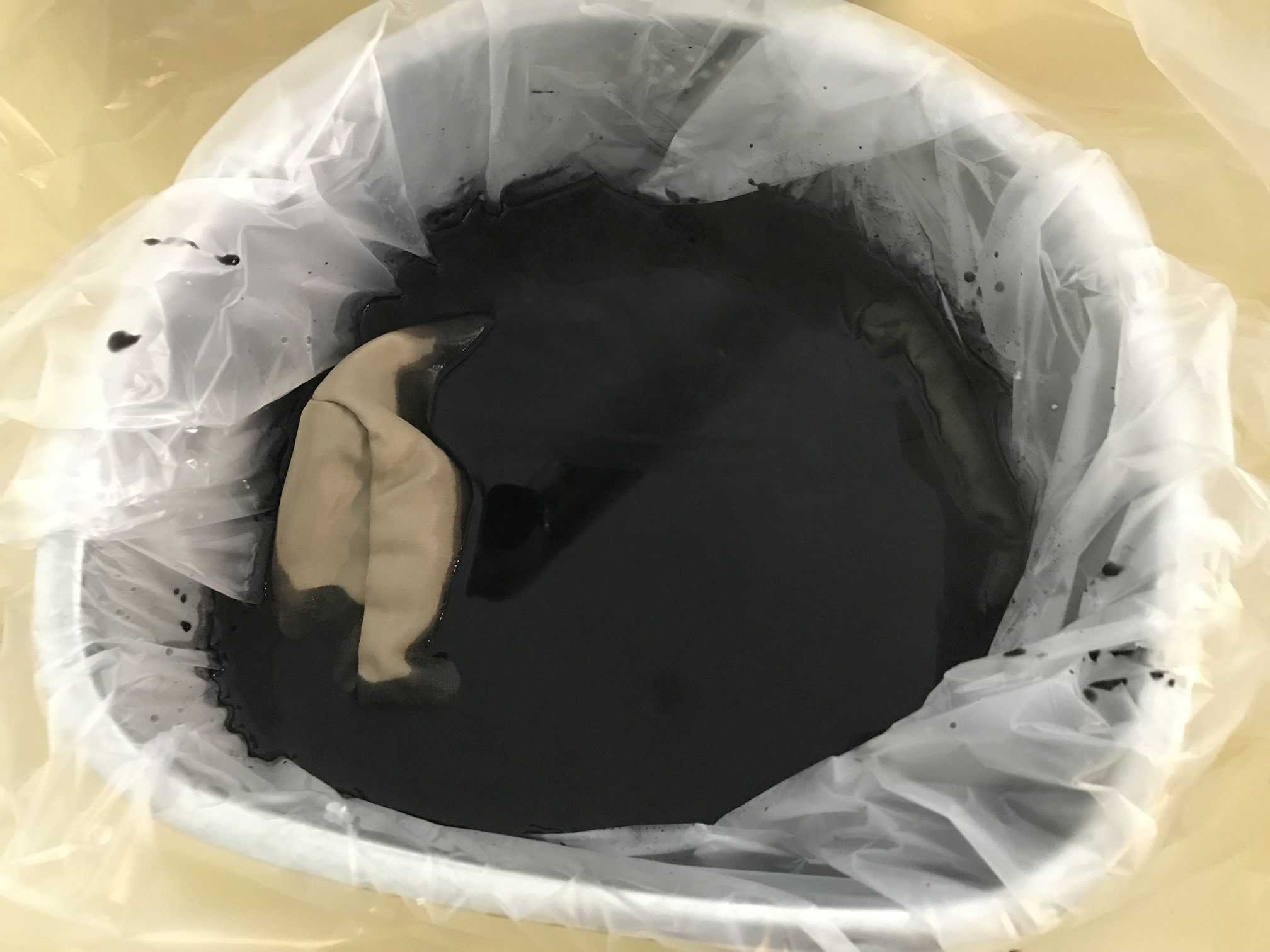 染料液に浸ける