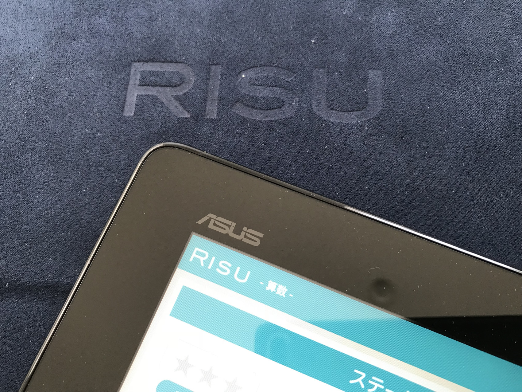 ASUSタブレット