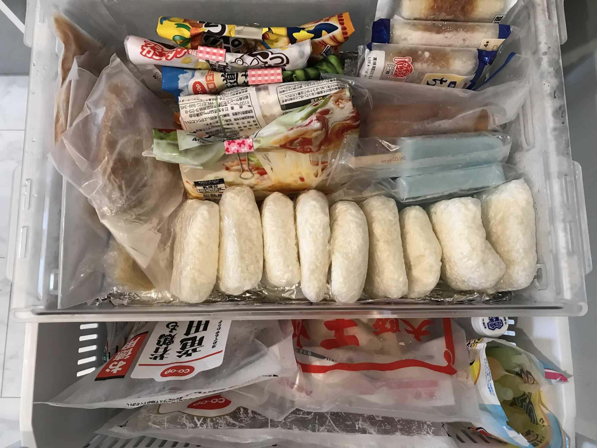 冷凍庫トレイ